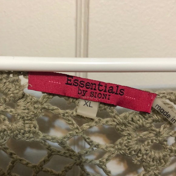 Shirt - Picture 3 of 3